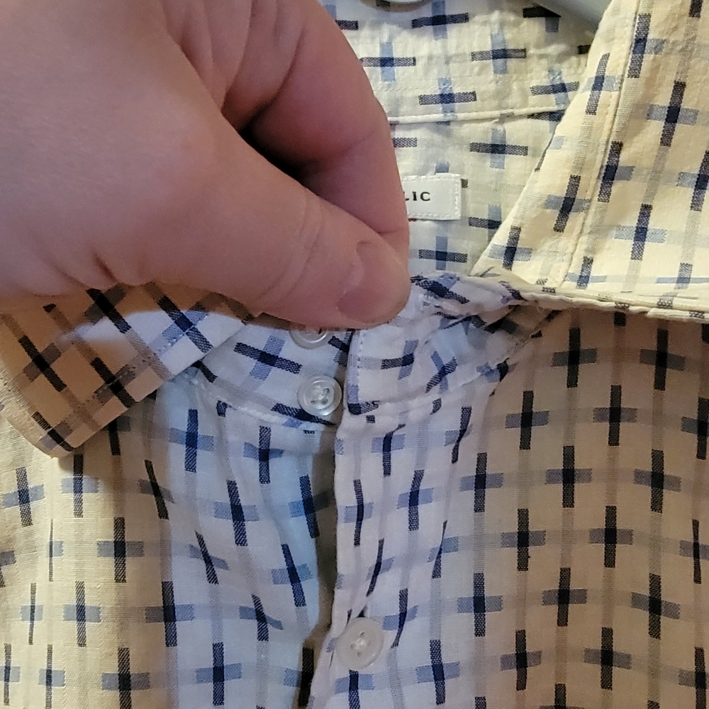 Men's Banana Rublic Button Down Long Sleeve Dress Shirt size XL 17-17 1/2 - Picture 3 of 10